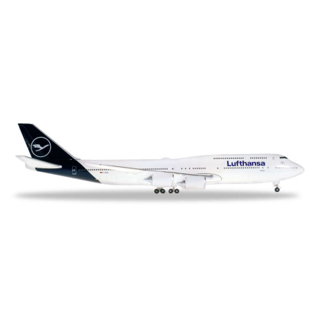 HERPA Lufthansa Boeing 747-8 Intercontinental