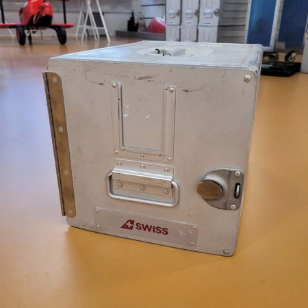 SWISS flight boxes