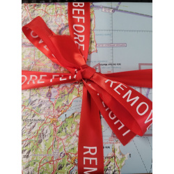 Geschenkband Verpackungsband remove before flight