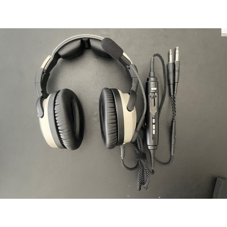 Im Kundenauftrag: Lightspeed Zulu 3 mit Doppelstecker